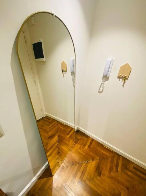 De Diseno Con Patio Apartamento *